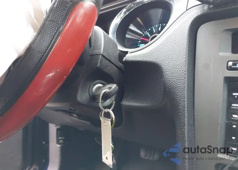 2014 Ford Mustang V6 из США, поврежденный, VIN 1ZVBP8AM0E5280580